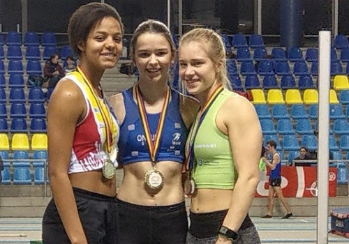 Lore Vl en Belg brons op indoor kampioenschap meerkamp