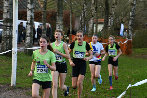 108 ESAK'ers schitteren op de cross