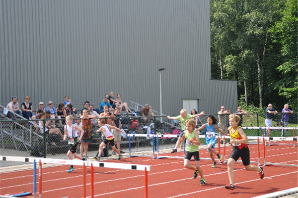 195 atleten op de AAS wedstrijd in Essen