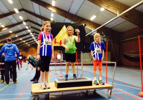 Een gouden Nina op het PK indoor voor de jeugd!